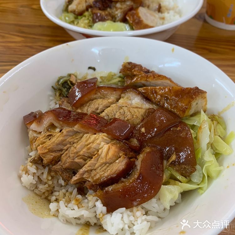 分享今天的肥美卤肉