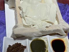 -95号酱骨·一块豆腐(展春园西路店)