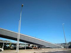 -西沃古尔·拉姆古兰爵士国际机场