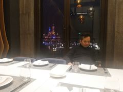 -WOLFGANG PUCK KITCHEN & BAR(迪士尼小镇店)
