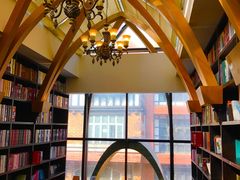 -钟书阁(松江泰晤士小镇店)