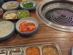 -明洞阿姨·韩式酱蟹烤肉·创意料理(三元桥店)