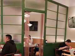 -潮界(LU·ONE凯德晶萃广场店)