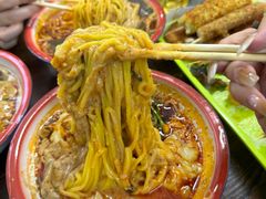 -嘎嘎香·大茶缸麻辣烫