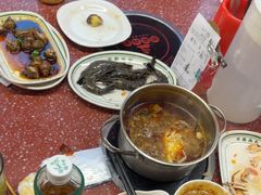 -四囍码头海鲜烧烤自助火锅(外滩南京东路悦荟广场店)
