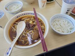-好一家牛肉粉(山东路家乐福店)