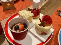 -咖啡苑自助餐厅·中国大饭店