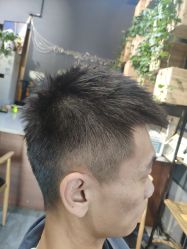 -MOVAN  HAIR莫凡匠人发型屋