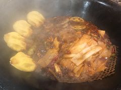 -山城家常菜铁锅炖鱼