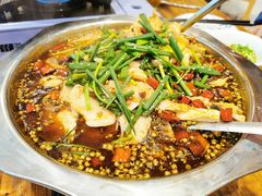 -乡土特色.冷锅鱼.牦牛肉汤锅