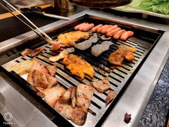 -臻牛烤肉