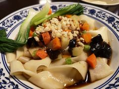 油泼裤带面-黄三怪(银座和谐广场店)