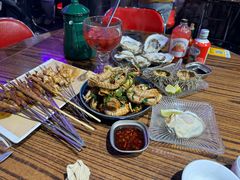 -蚝堡海鲜·威海菜·海肠捞饭·烧烤·亚洲吃蚝公司(幸福门店)