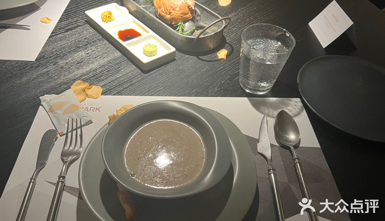 姐妹聚会氛围感餐厅🍴和牛螃蟹
