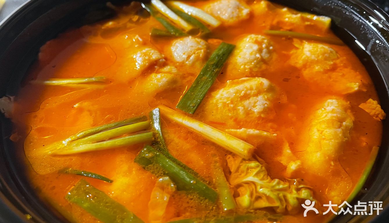 苍蝇馆子夜宵也在水平线上