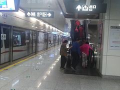 -倪家堰(地铁站)