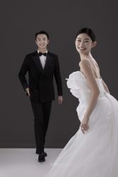 -至臻微拉婚纱摄影