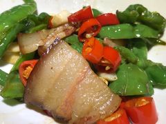 青椒炒臘肉-锦上中式酒馆(南内环店)