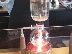 -星巴克臻选(上海虹桥新天地三店)