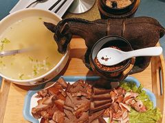 -乔家小院•非遗驴肉•本地小海鲜(滨河路店)
