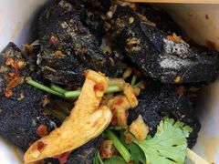 -黑色经典臭豆腐·湖南特产(坡子街特产局店)