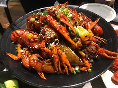 -巴厘龙虾·榜首油焖大虾(音乐学院·沿江酒馆店)