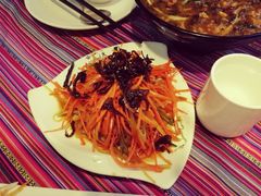 -香巴拉云南餐厅(华莱坞店)