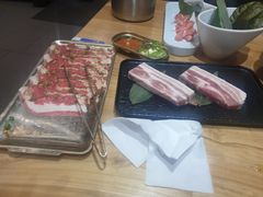 -青瓦餐厅·生鱼片·韩园烤肉(西塔店)