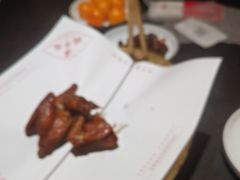 -鸽子侯·家宴·平价海鲜(市图书馆店)