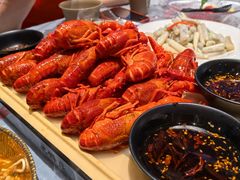 -肥肥虾庄·金牌油焖大虾(杨园滨江时代walk店)