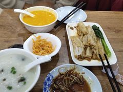 -广东小美食(果戈里大街店)