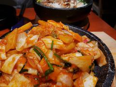 辣白菜炒五花肉-鑫日千里马朝鲜族小馆(总店)