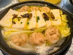 -莲餐厅·湖北菜·潜江小龙虾店(愚园路店)