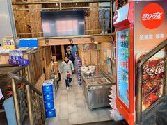 -老东镇啤酒屋海鲜加工·蒸汽海鲜·海鲜烧烤(台东店)