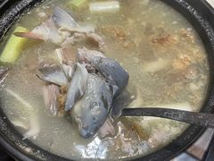 -土砂锅生态山庄·非遗砂锅雅鱼