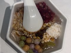 -江城小馆陕南妈妈菜·全球旅行餐厅(钟楼店)