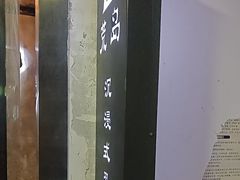 -荒岛实景沉浸密室(江汉路1店)