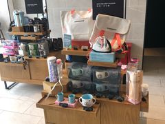 -星巴克(新达汇三林店)