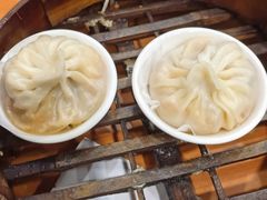 -莱莱小笼·乔艾