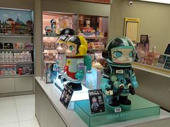 -泡泡玛特POPMART(蓝色港湾店)