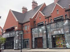 -钟书阁(松江泰晤士小镇店)