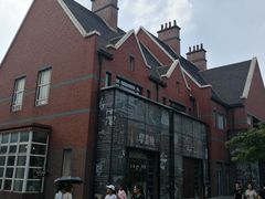 -钟书阁(松江泰晤士小镇店)