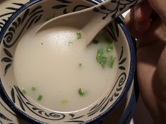 尚尚仙胡椒猪肚鸡锅-尚尚仙·酸汤猪手·猪肚鸡火锅(华联万柳购物中心店)