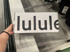 -lululemon(比斯特购物村店)