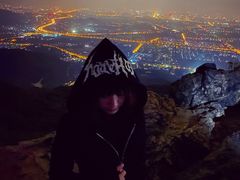 -鬼笑石后山停车场