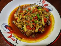 -六弟特色小馆(人民新村店)