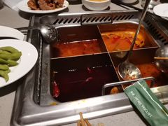 -海底捞火锅(宝龙广场夜宵主题店)