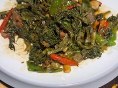 -万里闯关东铁锅炖菜馆(高新旗舰店)