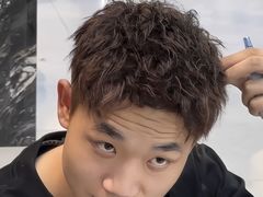 -鸿通城购物中心