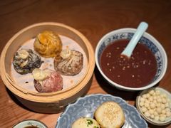 -鑫震源·苏式大虾生煎(山塘街店)